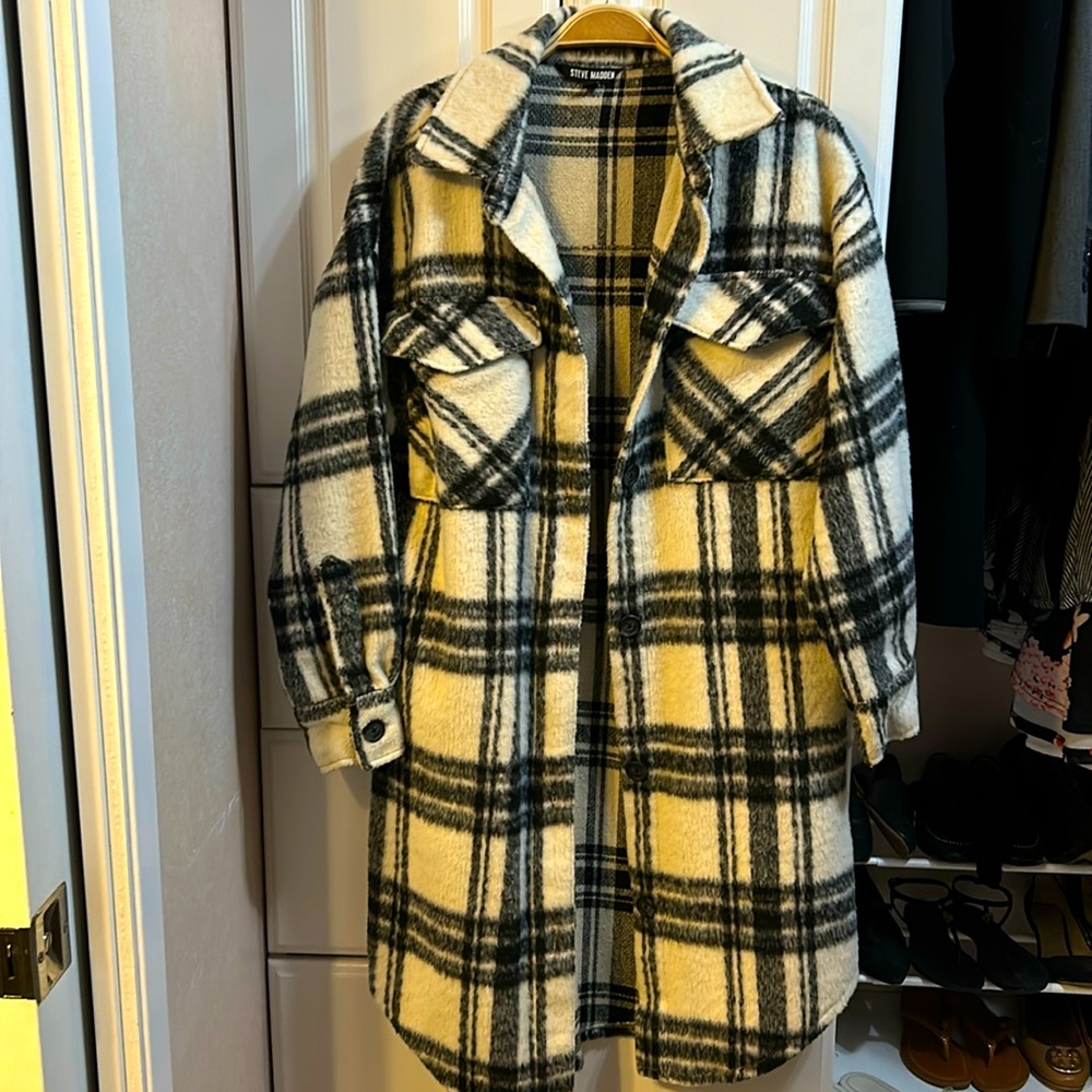 Like new! Steve Madden Plaid Winter Coat, XS